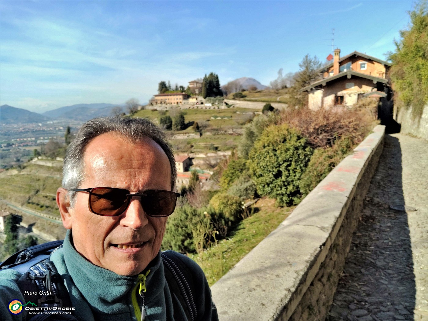 35 Selfie in via Monte Bastia.jpg